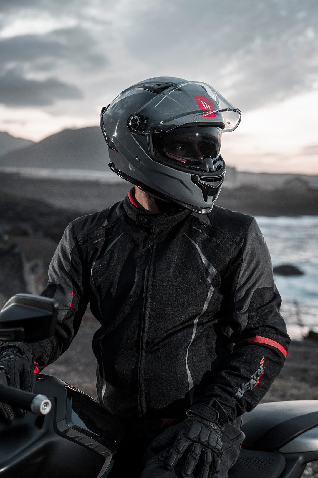 MT HELMETS من أم تي BRAKER SV A12 GLOSS GREY  خوذة فول فيس