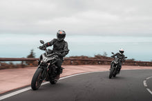 تحميل الصورة في عارض المعرض ، MT HELMETS من أم تي BRAKER SV A12 GLOSS GREY  خوذة فول فيس