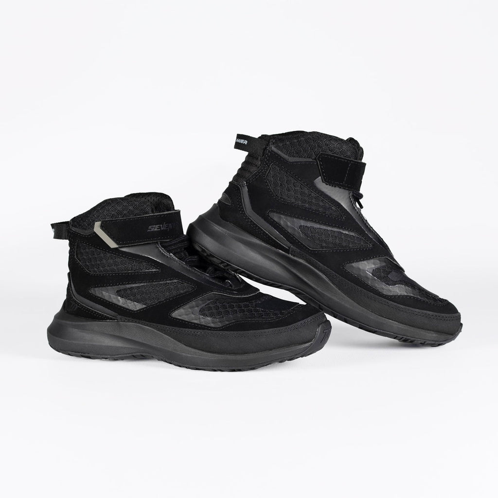Seventy Degrees SD-BC9 Premier Urban black motorcycle boots for men and women with breathable mesh and reinforced protection