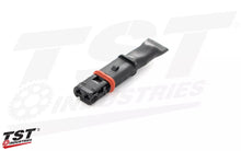 تحميل الصورة في عارض المعرض ، TST License Plate Light Delete Plug for BMW S1000RR / M1000RR 2020+ – OEM Style Plug