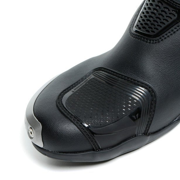 Dainese من داينيس Torque 3 Out Black حذاء تورك 3 أوت - BOOST BOX PERFORMANCE DaineseTORQUE - 3 - OUT - 1