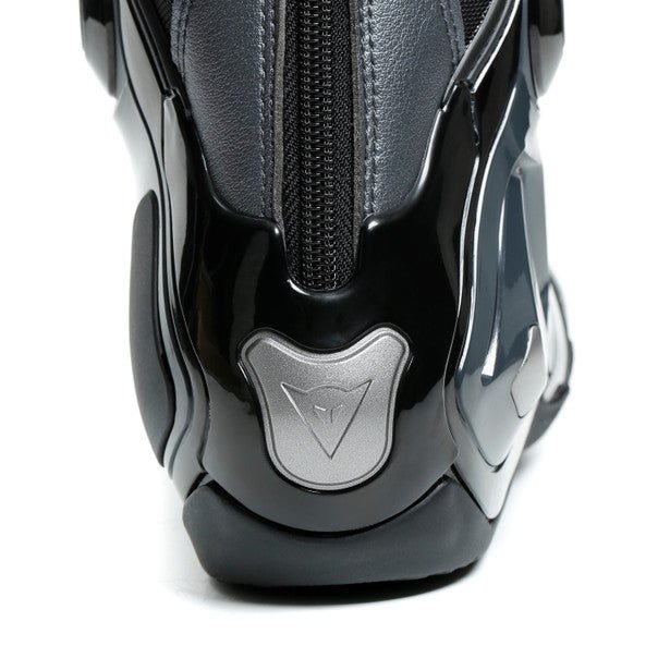 Dainese من داينيس Torque 3 Out Black حذاء تورك 3 أوت - BOOST BOX PERFORMANCE DaineseTORQUE - 3 - OUT - 1