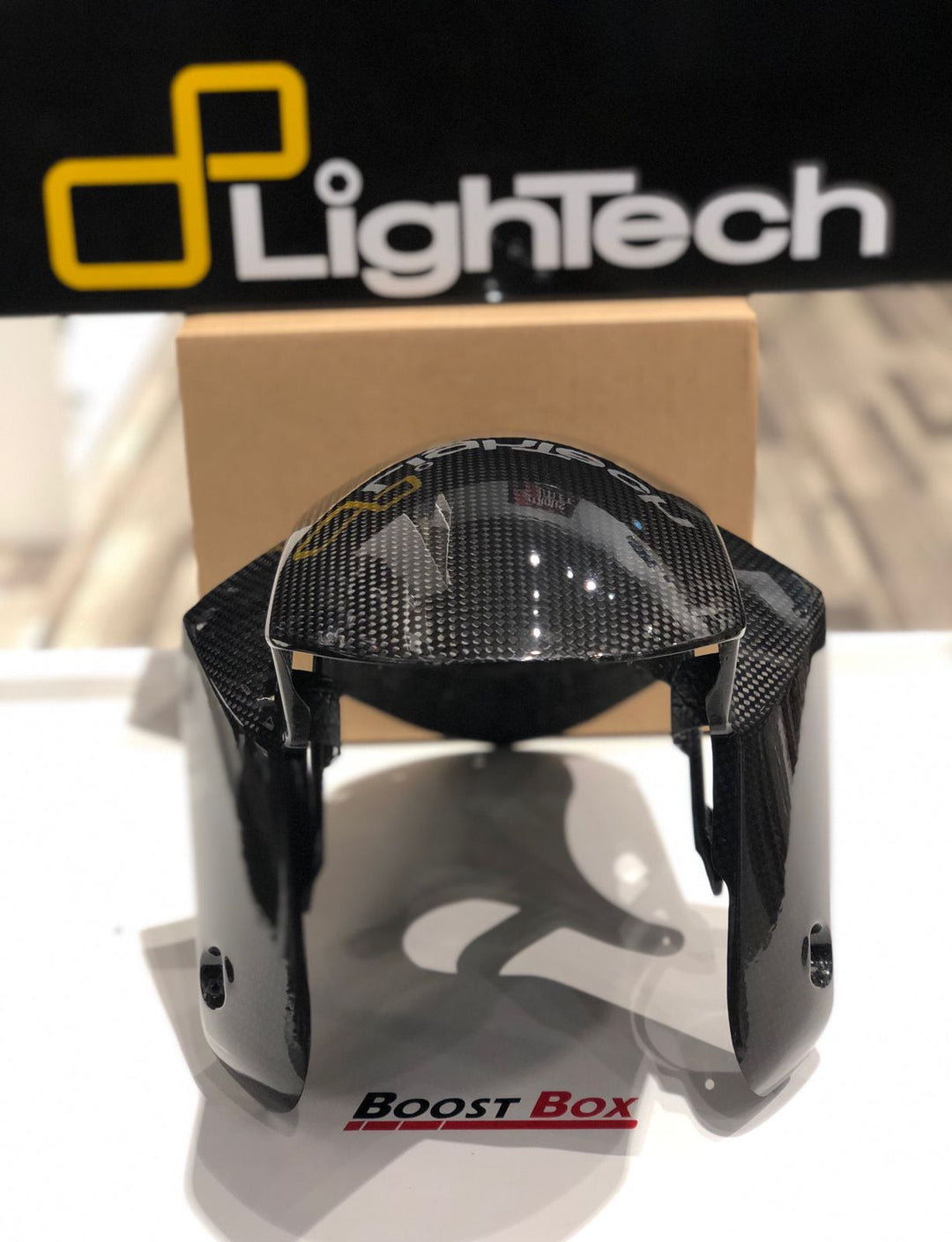 (GSX - R 1000 - R (17 - 24)) CARS6510 - لايتيك منقار أمامي كاربون - BOOST BOX PERFORMANCE LightechCARS6510