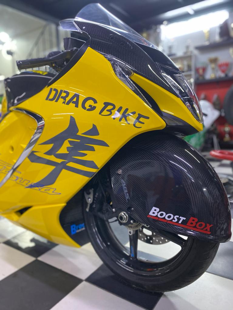 هيابوسا 08 - 22 Montgomery من موتغومري LAND SPEED FENDER مصد أمامي من ألياف الكربون - BOOST BOX PERFORMANCE Montgomery MotorsportsMM - HAY - CARB