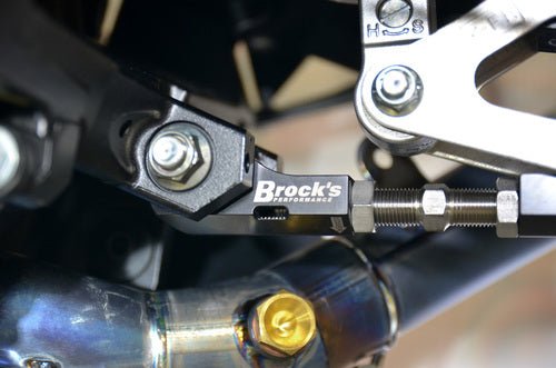 طقم بروكس تنزيلة خلفية قابلة للتعديل (GSX - R1000/R (09 - 24)) - BOOST BOX PERFORMANCE Brock’s Performance962894
